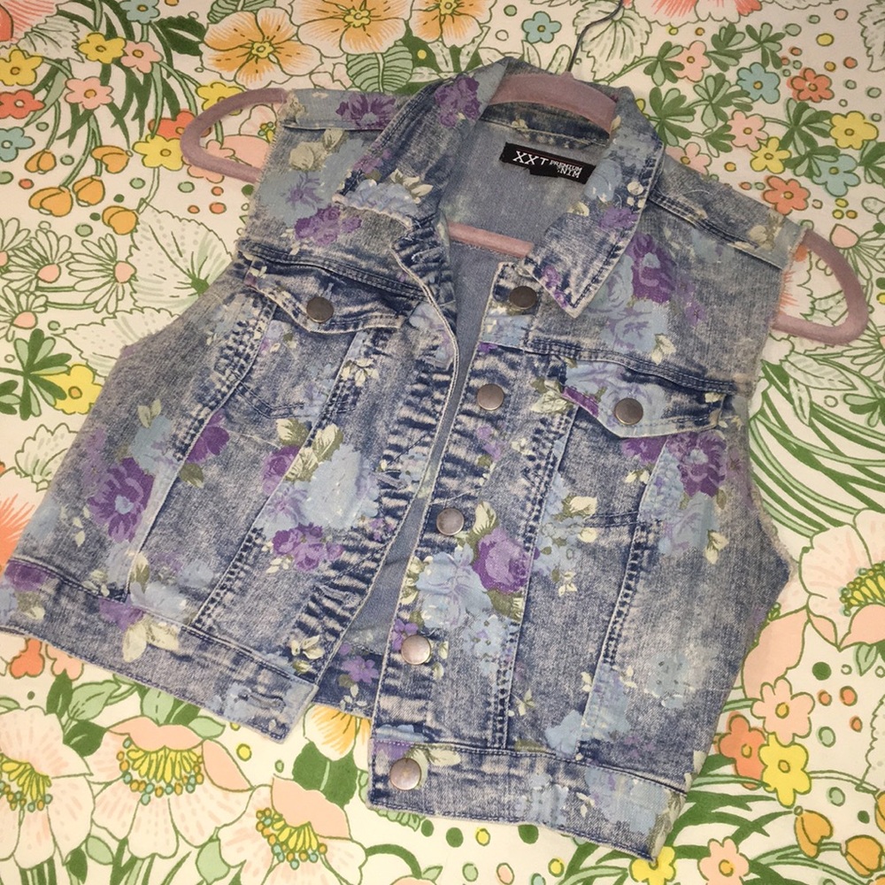 Forever 21 floral print denim vest - Picture 1 of 4